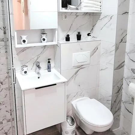 Apartament Iris *